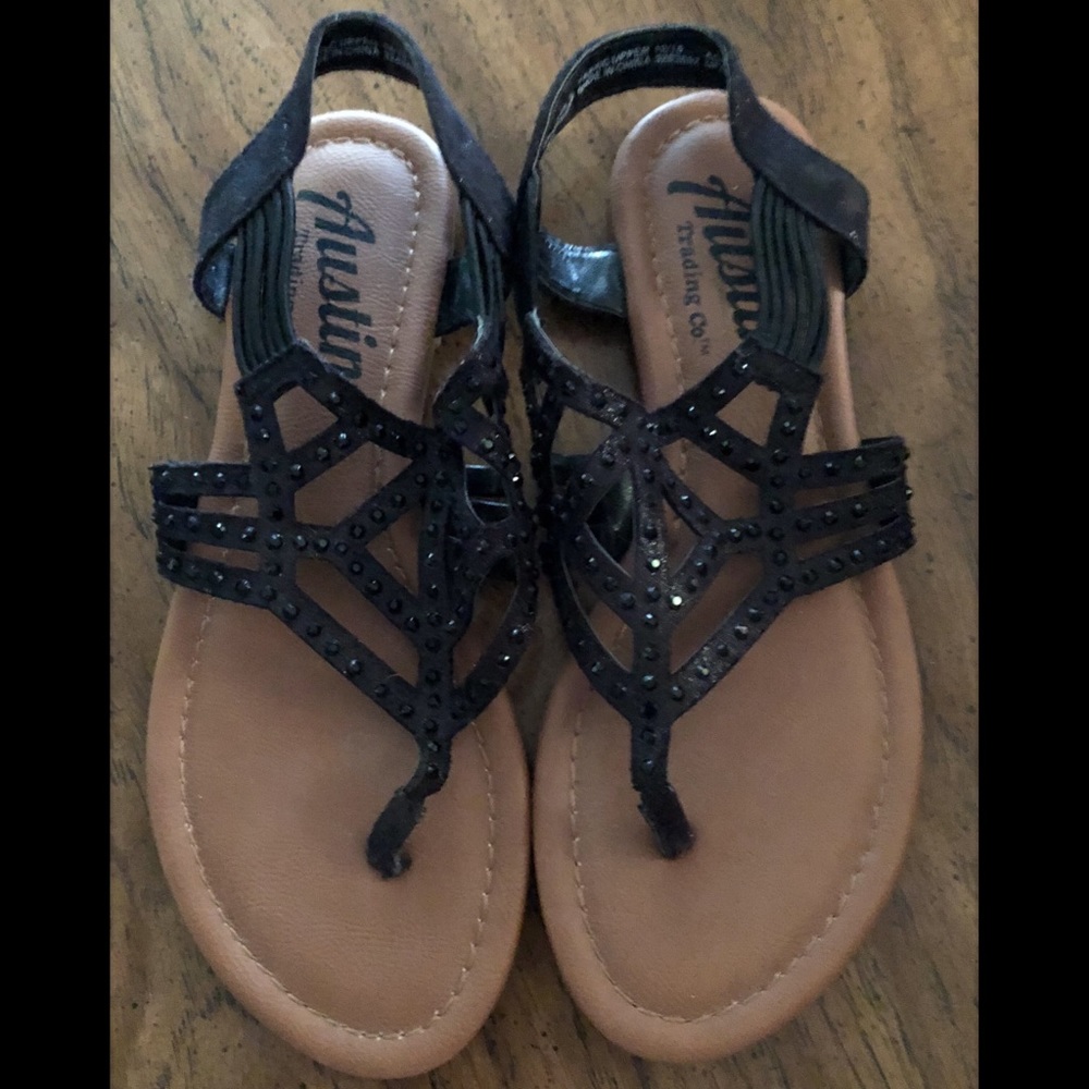 Women’s black sandals